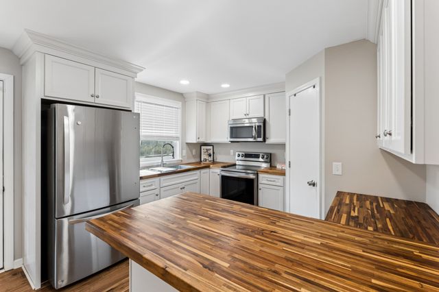 4816 Milner Dr, Nashville, TN 37211