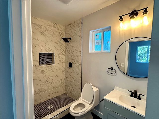 6251 Lemona, Van Nuys, CA 91411