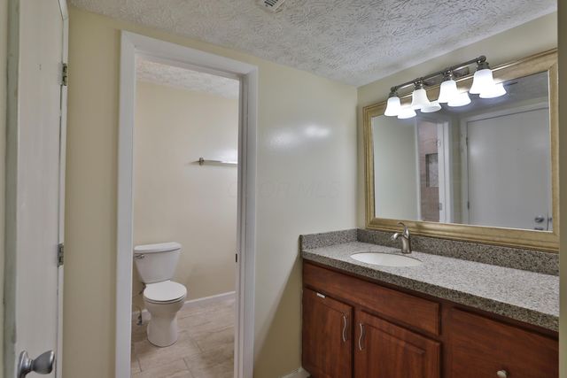 4966 Wintersong Lane, 9, Westerville, OH 43081