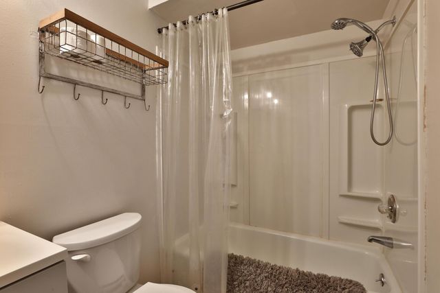 4966 Wintersong Lane, 9, Westerville, OH 43081