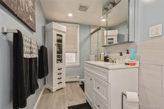 51 Spring Street C, Oyster Bay, NY 11771