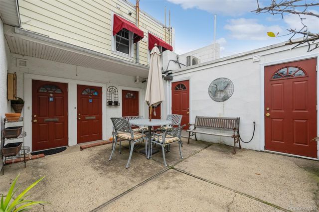 51 Spring Street C, Oyster Bay, NY 11771