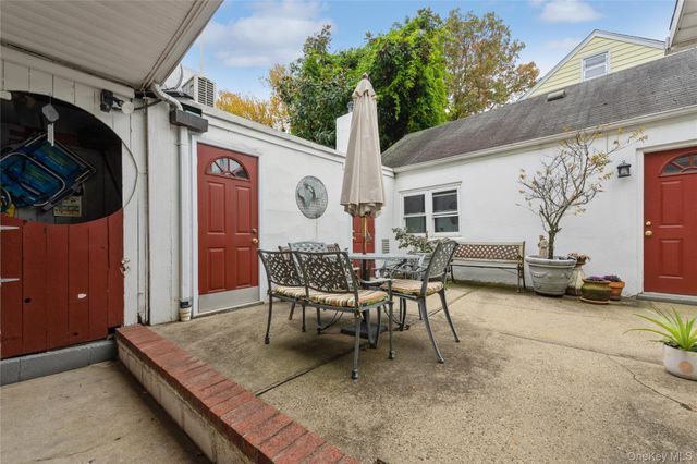 51 Spring Street C, Oyster Bay, NY 11771