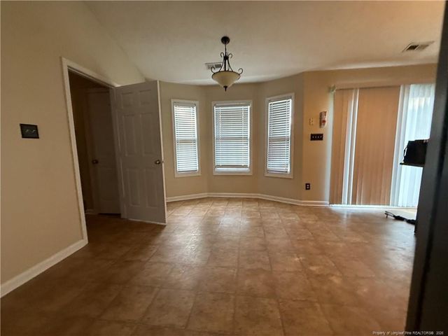 696 Fairfield Circle, Raeford, NC 28376