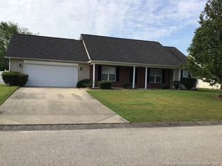 696 Fairfield Circle, Raeford, NC 28376