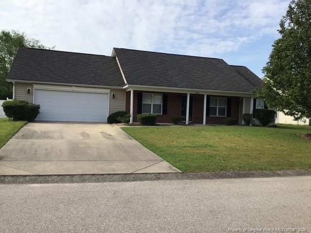 696 Fairfield Circle, Raeford, NC 28376