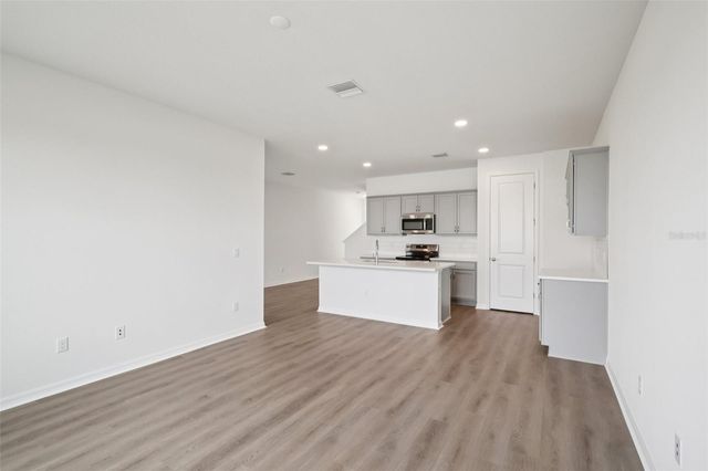 31477 SPANISH MISSION ROAD, San Antonio, FL 33576