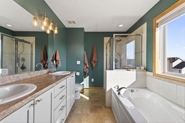 9465 Glacier Road, Minnetrista, MN 55375