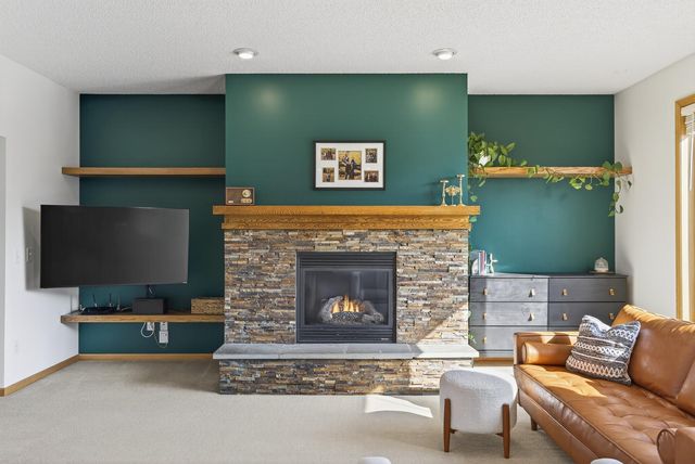 9465 Glacier Road, Minnetrista, MN 55375