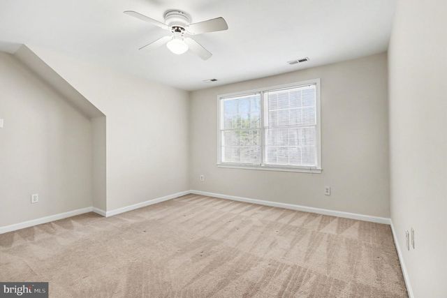 999 LAKE HERITAGE DR, Ruther Glen, VA 22546