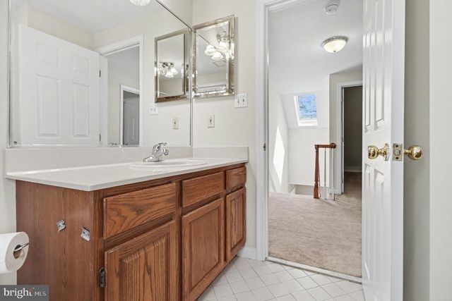 999 LAKE HERITAGE DR, Ruther Glen, VA 22546