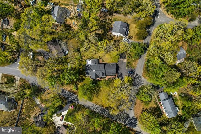 999 LAKE HERITAGE DR, Ruther Glen, VA 22546