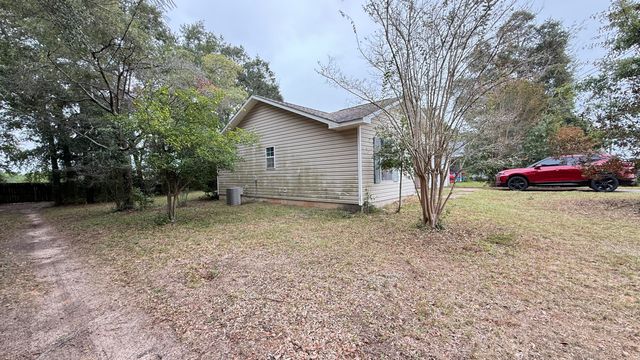 292 E North Avenue, Crestview, FL 32536