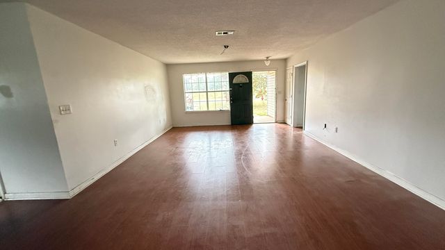 292 E North Avenue, Crestview, FL 32536