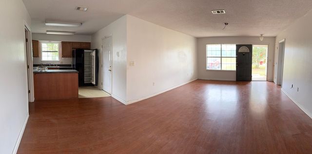 292 E North Avenue, Crestview, FL 32536