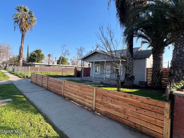 2258 E Clay Avenue, Fresno, CA 93722