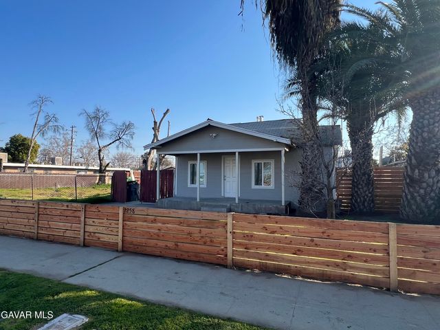 2258 E Clay Avenue, Fresno, CA 93722