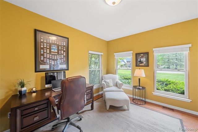 10099 Fernbrooke Drive, Brighton, MI 48116