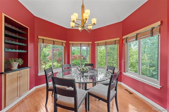 10099 Fernbrooke Drive, Brighton, MI 48116