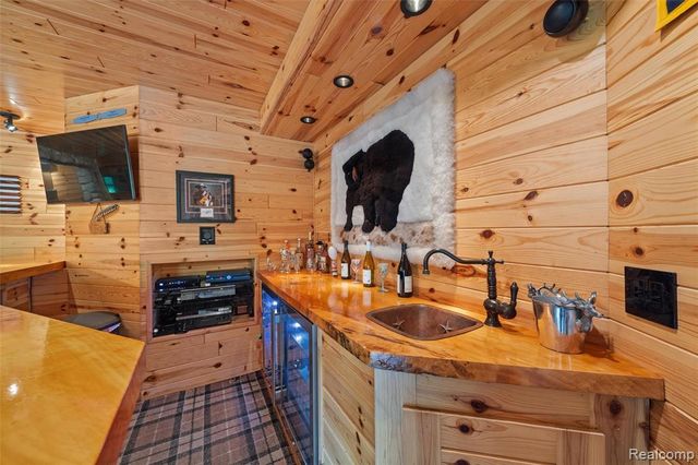 10099 Fernbrooke Drive, Brighton, MI 48116
