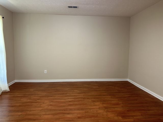5430 S Lamont Rd, Springfield, TN 37172
