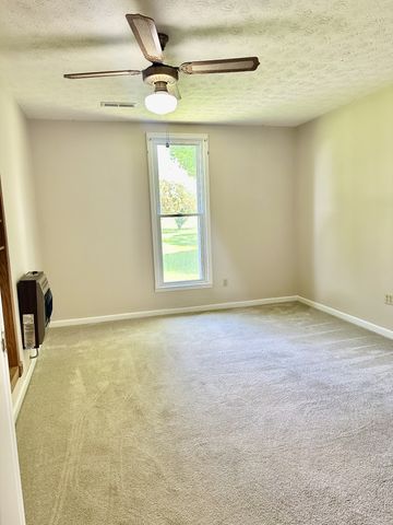 5430 S Lamont Rd, Springfield, TN 37172