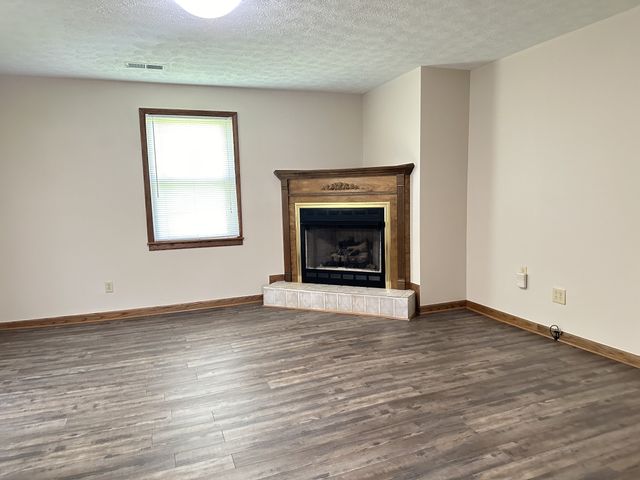 5430 S Lamont Rd, Springfield, TN 37172