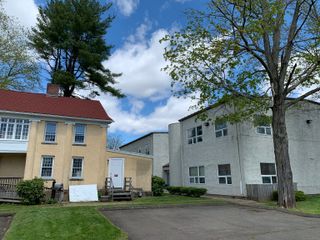 88 Bradley Road, Woodbridge, CT 06525