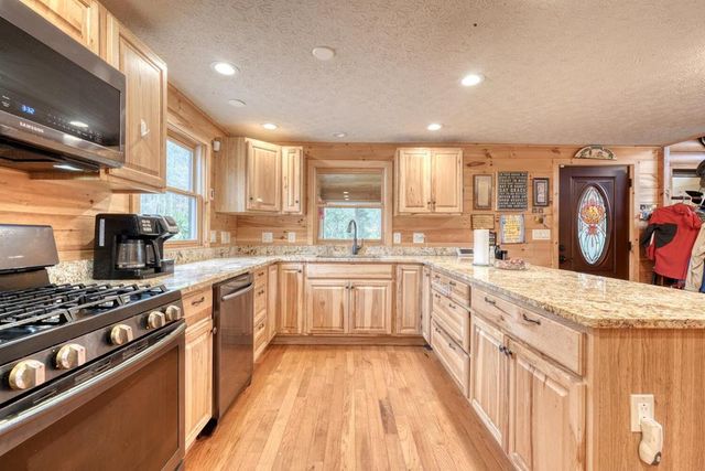 357 Nottely Woods Road E, Blairsville, GA 30512