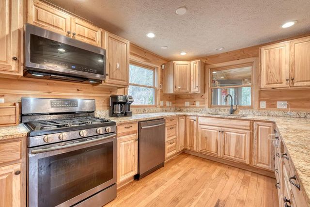 357 Nottely Woods Road E, Blairsville, GA 30512
