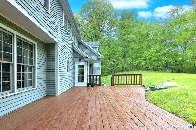 125 Peck Hill Road, Woodbridge, CT 06525