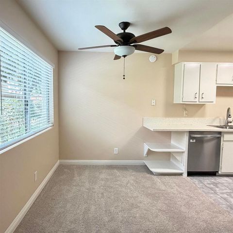 8641 Lake Murray Unit 7 7, Santa Ana, CA 92119
