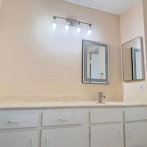 8641 Lake Murray Unit 7 7, Santa Ana, CA 92119