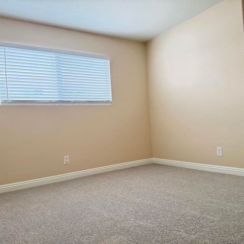 8641 Lake Murray Unit 7 7, Santa Ana, CA 92119