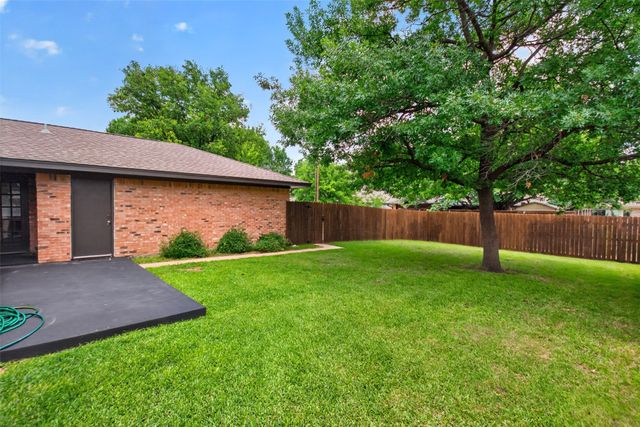 302 Gwendola Drive, Mckinney, TX 75071