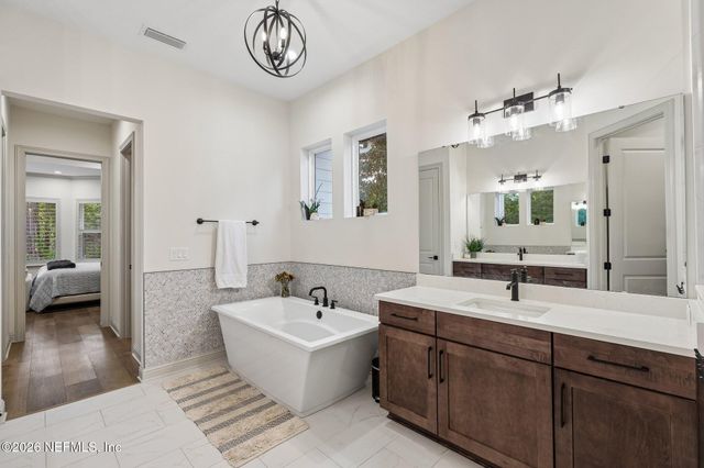 12687 AUTUMN GARDEN Drive, Jacksonville, FL 32223