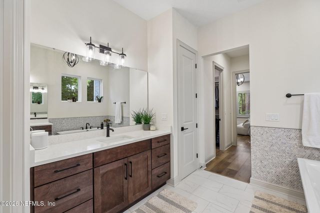 12687 AUTUMN GARDEN Drive, Jacksonville, FL 32223