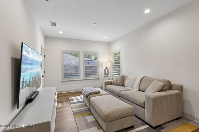12687 AUTUMN GARDEN Drive, Jacksonville, FL 32223
