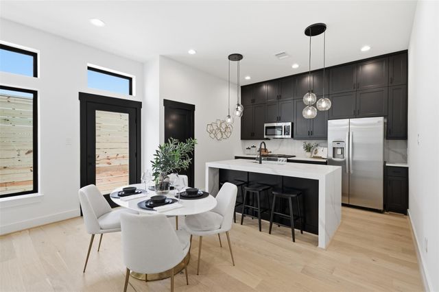 4605 Harrisburg Boulevard A, Houston, TX 77011
