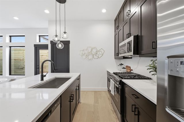 4605 Harrisburg Boulevard A, Houston, TX 77011