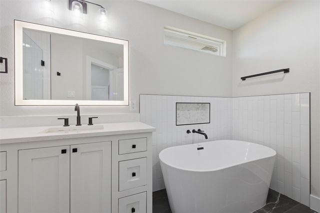 1614 Lantana DR, Round Rock, TX 78664