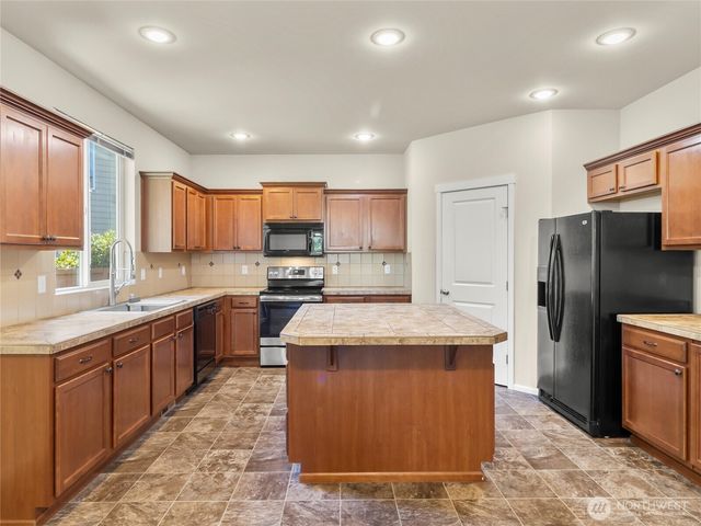 1803 197th Street Ct E, Spanaway, WA 98387