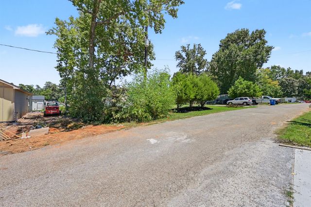 16622 Eastchase, Montgomery, TX 77316