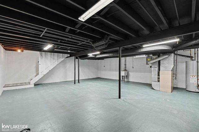 37405 Calka Drive, Sterling Heights, MI 48310