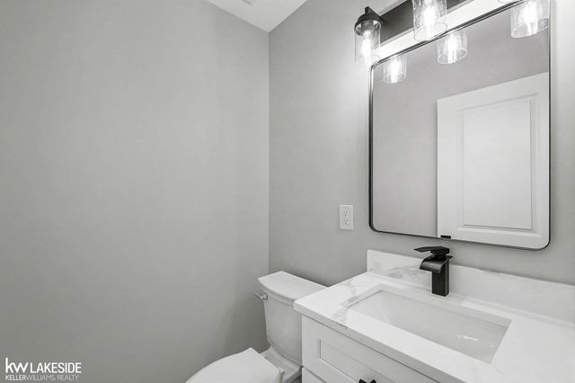 37405 Calka Drive, Sterling Heights, MI 48310