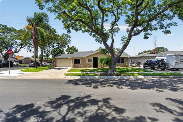1587 W Kimberly Avenue, Anaheim, CA 92802
