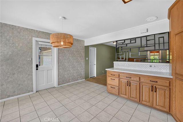1587 W Kimberly Avenue, Anaheim, CA 92802
