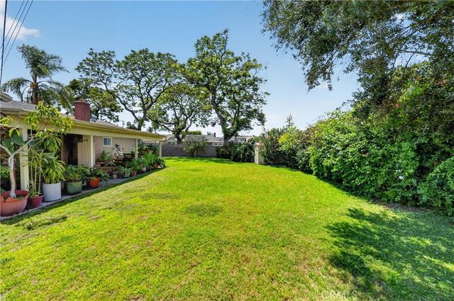 1587 W Kimberly Avenue, Anaheim, CA 92802
