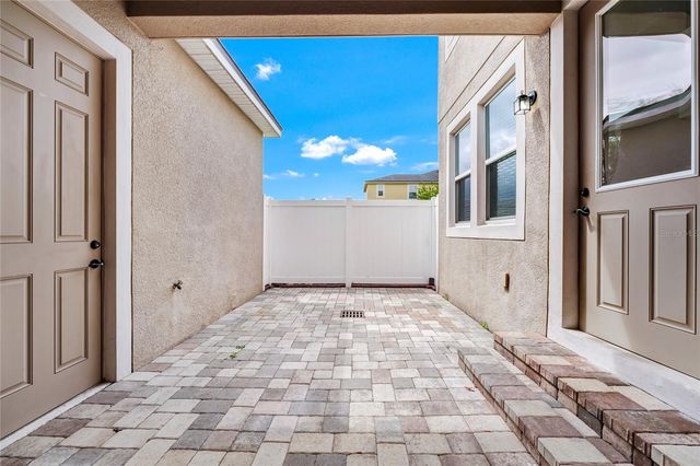 15907 MARINA BAY DRIVE, Winter Garden, FL 34787