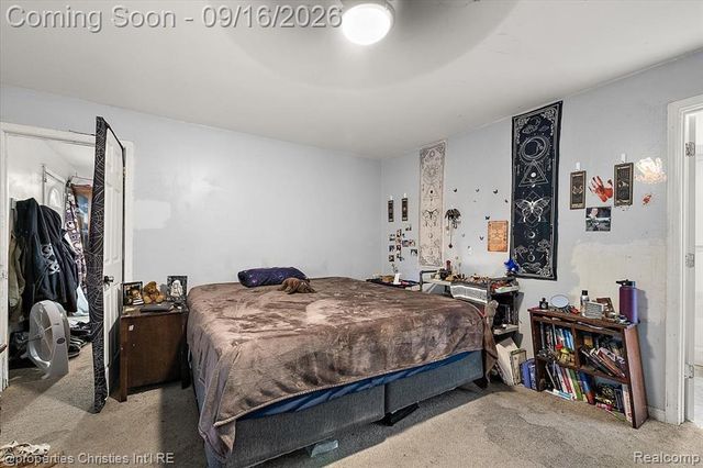 2189 Willow Beach Street, Keego Harbor, MI 48320